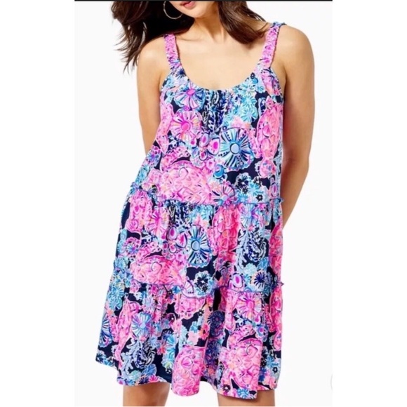 Lilly Pulitzer Dresses & Skirts - Lilly Pulitzer Vibrant Pink and Navy Mini Dress